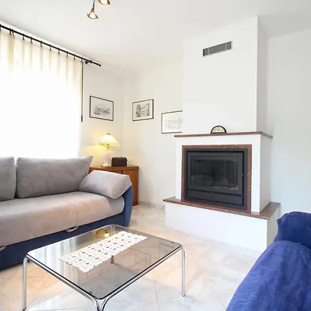Egidio 2237 Apartman Marcana